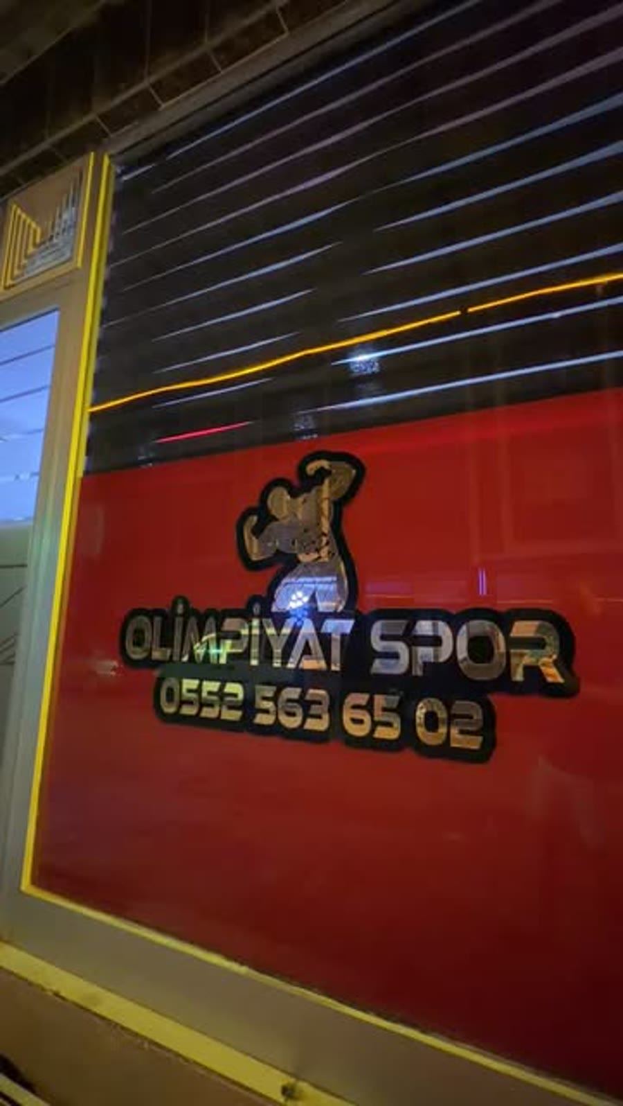 Olimpiyat Spor Salonu tabela